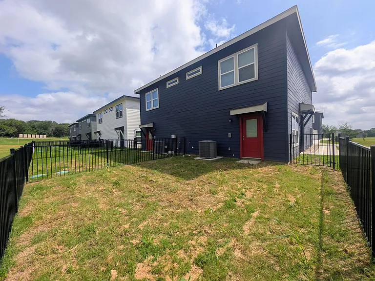3501 E Renfro St #601 — Photo 3