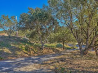 498 Echo Valley Rd, Salinas, CA 93907