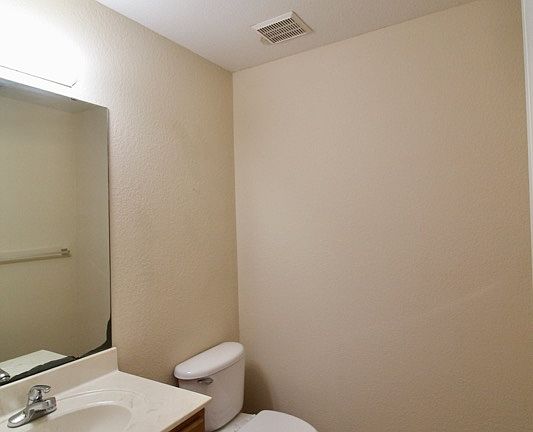 4th image of 551 Loblolly Bay Dr