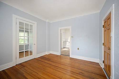 1825 N Elm St Photo 1