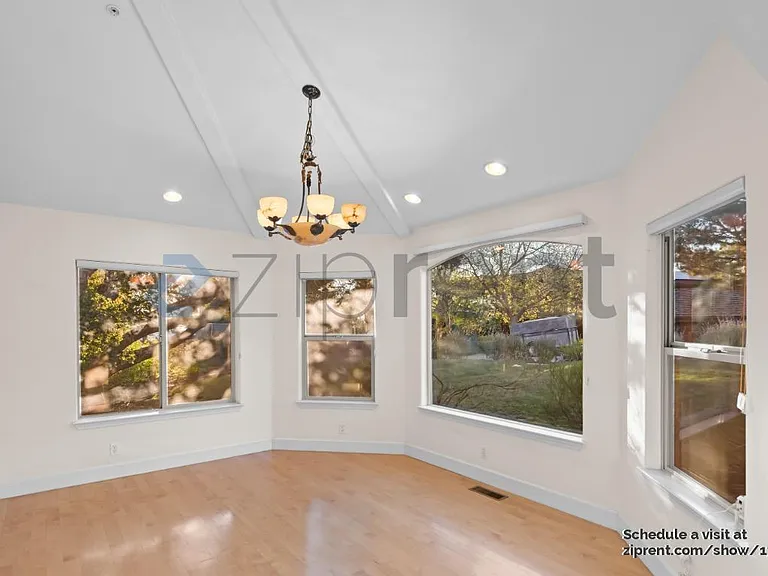 135 Montalvo Rd — Photo 11