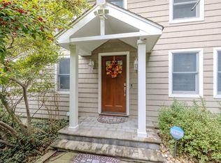 3 Hillsview Rd, Stony Brook, NY 11790