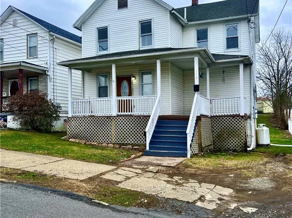 226 Lackawanna Ave, Dupont, PA 18641