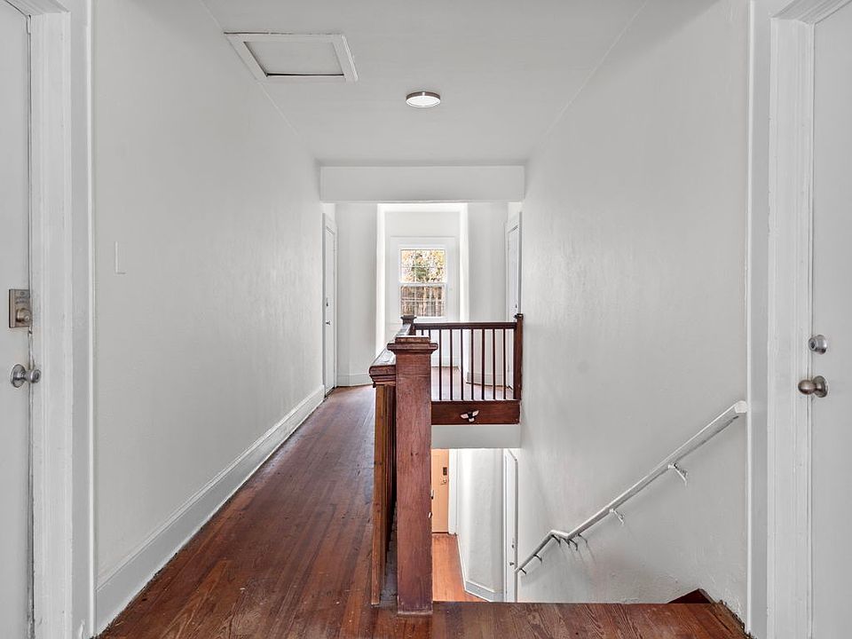 1st image of 557 Beverly Ct #5