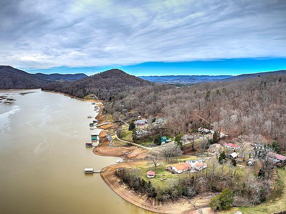 2nd image of 332 Lakemont Dr