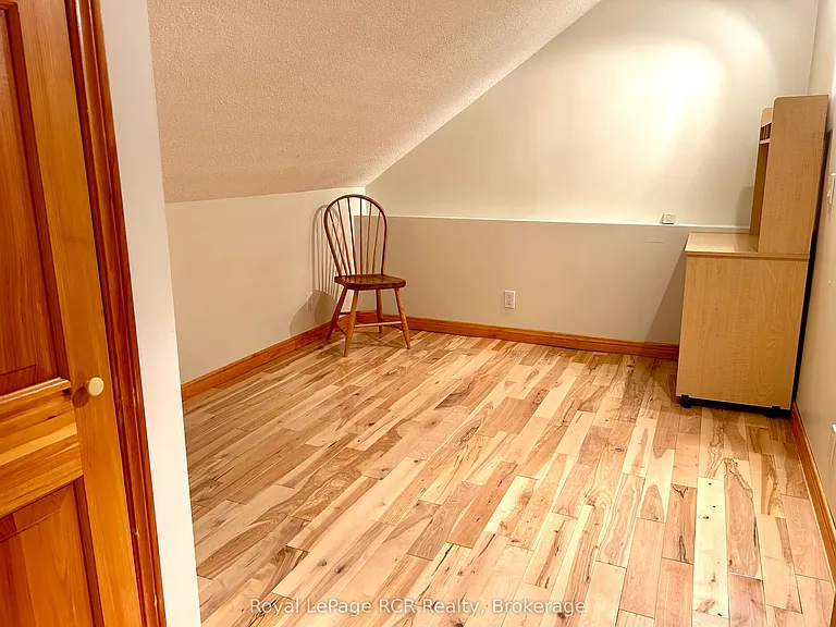 324097 The Glen Rd — Photo 32