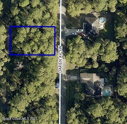 2nd image of 570 Darien Ave SW
