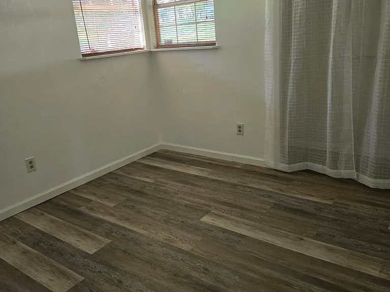 2913 Duffton Loop — Photo 15