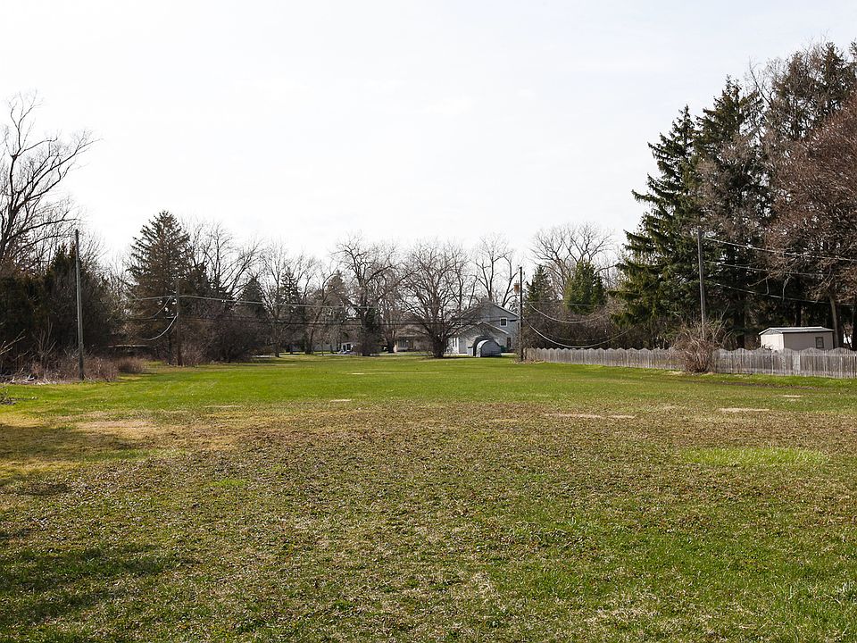 1st image of 412 Blackhawk Dr