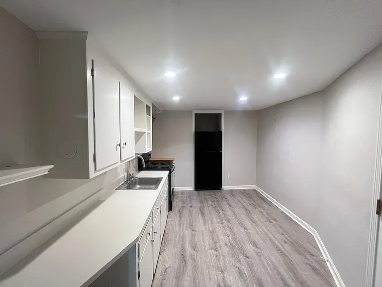 172 Chestnut St — Photo 13