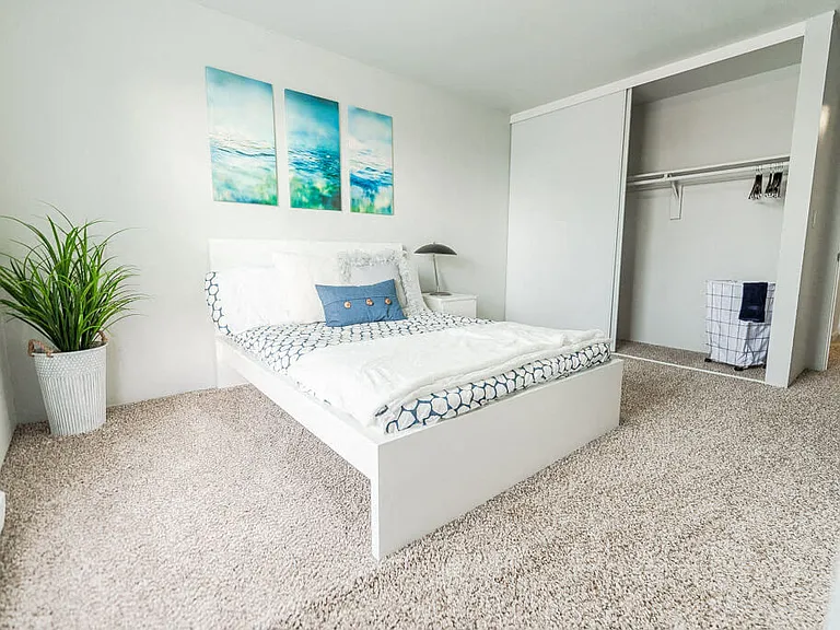 The Aviator Apartments — Photo 6