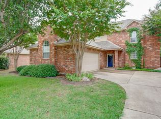 1822 Sand Stone Dr, Sanger, TX 76266