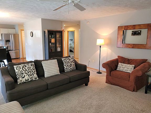 2nd image of 626 E Eighth St Suite 18