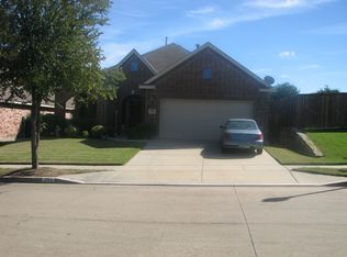 700 Darlington Trl, Fort Worth, TX 76131