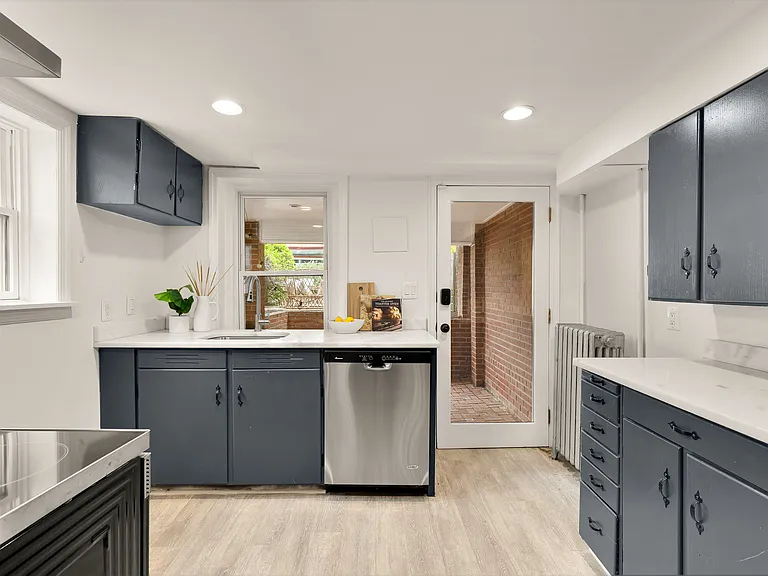 3333 18th St NW #B — Photo 13