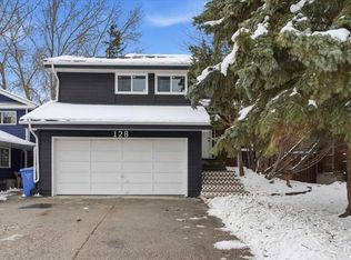 128 N Deermoss Cres SE, Calgary, AB T2J6P4