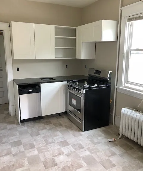214 24th St W #2 — Photo 4