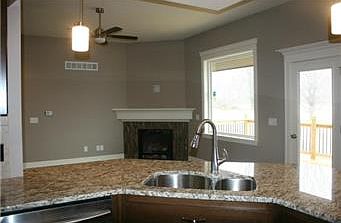 5th image of 599 Linda Ct