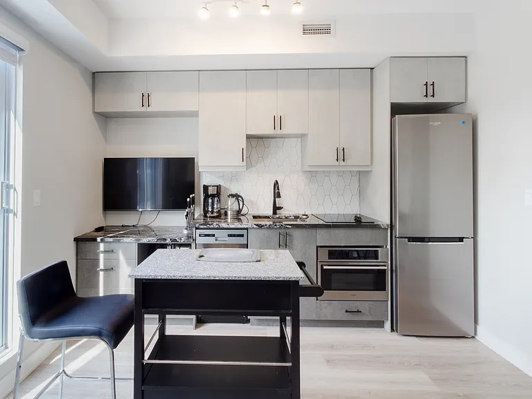 92 Hinton Ave N #618 — Photo 6