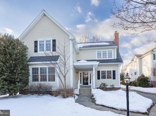 956 Pinehurst Dr, Chester Springs, PA 19425