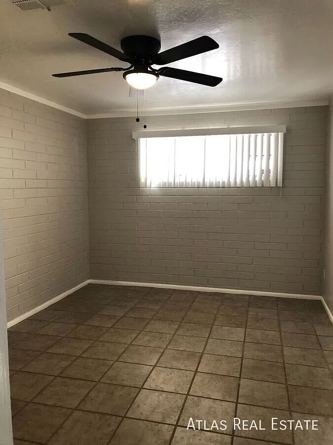Spacious One Bedroom in the Coronado District — Photo 4