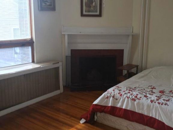 3rd image of 159 Tysen St Floor 1