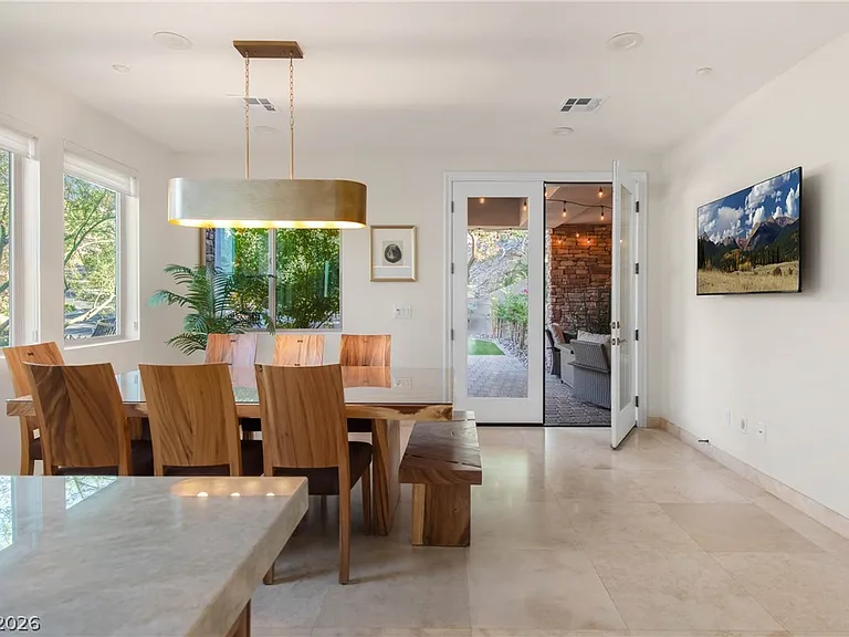 1635 Liege Dr — Photo 18