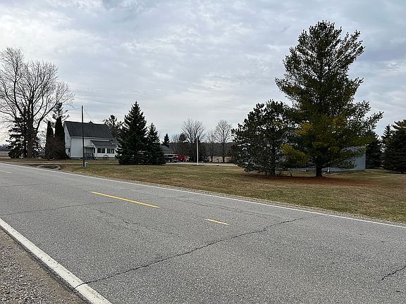 5th image of 1204 Crawford Rd