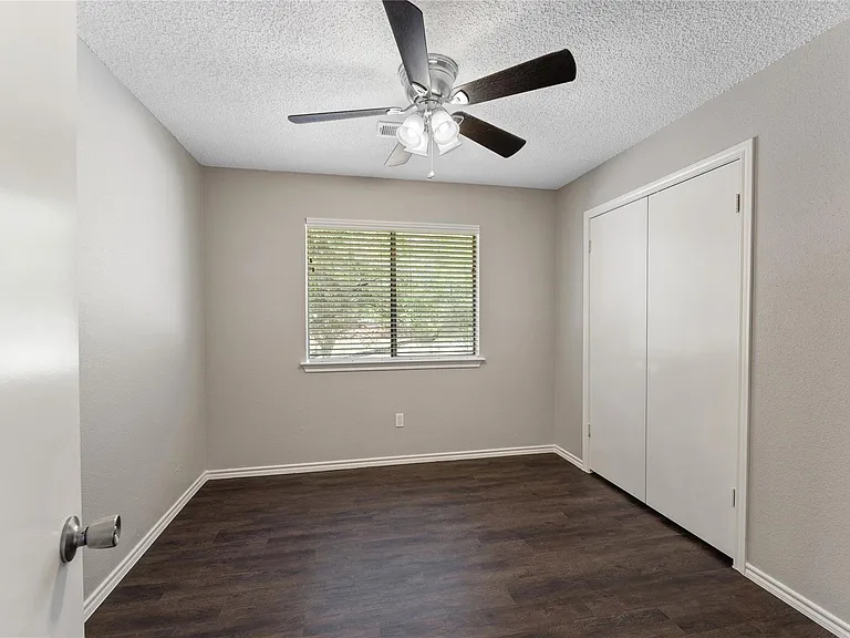 11831 Meadowchase Dr — Photo 25