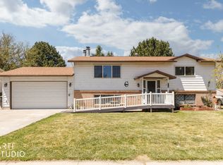 1131 N 575 W, Clinton, UT 84015