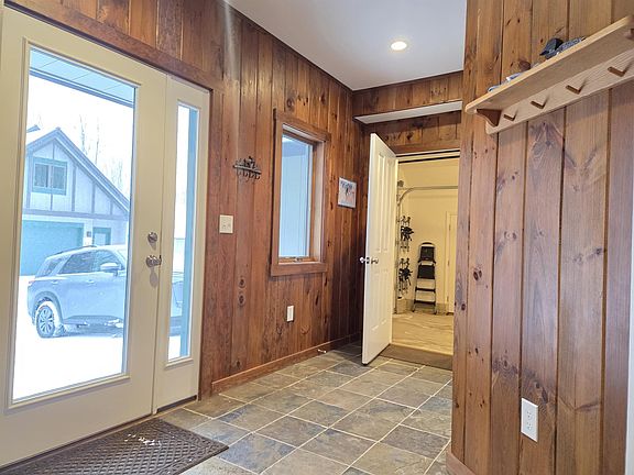 3rd image of 36 Westview Road