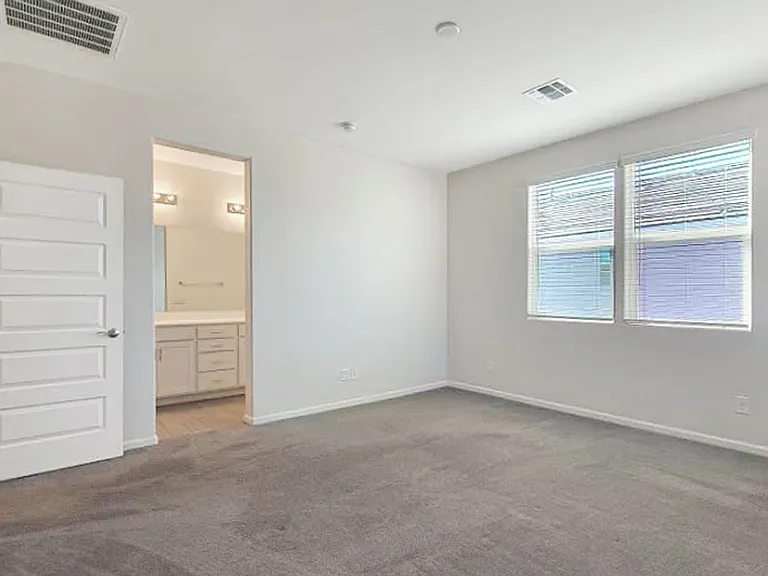 15733 W Polk St — Photo 23