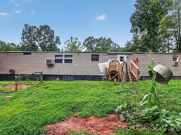 2nd image of 997 Bethel Ridge Ln