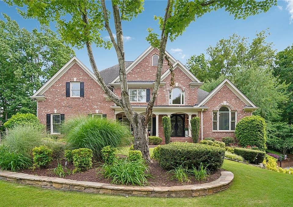 1st image of 4325 Woodward Way