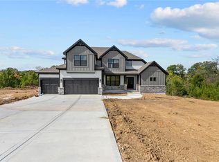 4805 NW Sienna Rdg, Riverside, MO 64150