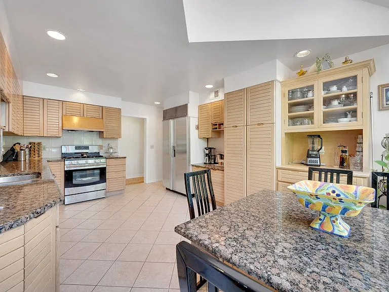 2 Meadow Wood Ln — Photo 9