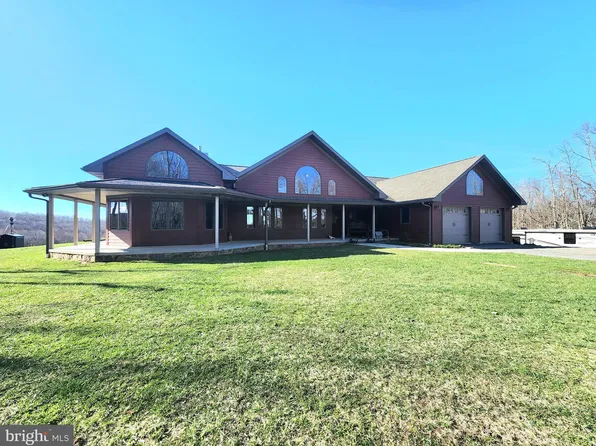 12409 Summit Cir, Frostburg, MD 21532