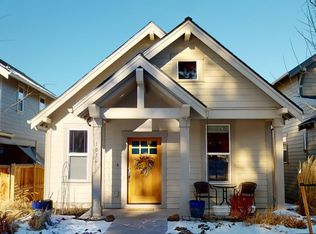 1076 E Black Butte Ave, Sisters, OR 97759