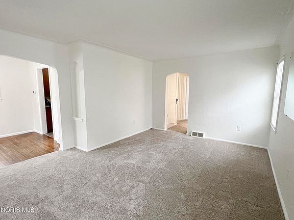 5th image of 111 Pasadena Blvd