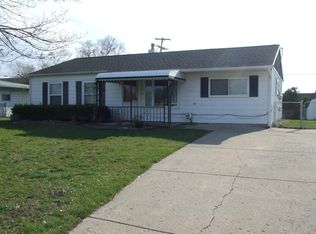 1462 Whittier St, Waterford, MI 48327