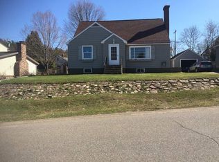836 Wabash St, Ishpeming, MI 49849
