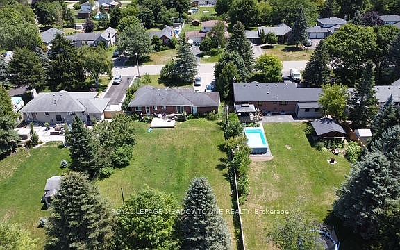 2nd image of 26 Davis Dr