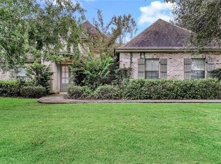 505 Laurelleaf Ln, Covington, LA 70433