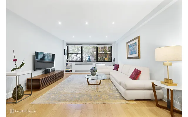 Sold by Douglas Elliman | media 25