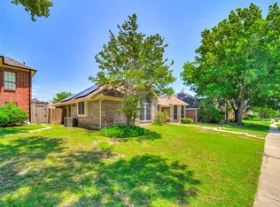 2116 Homestead Dr, Mesquite, TX 75181