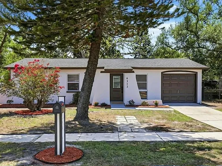 6312 S Lansdale Cir — Photo 1