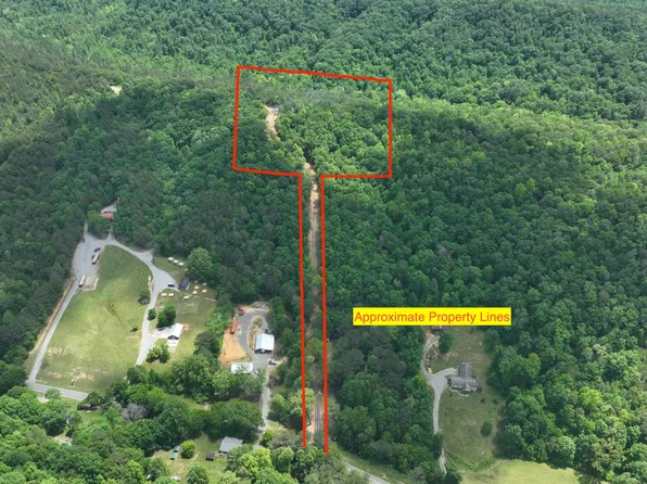 1250 Welcome Valley Rd, Benton, TN 37307