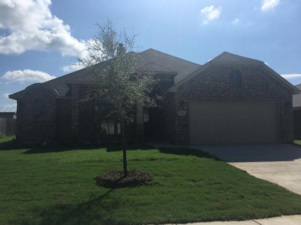 729 Alexandria Ln
