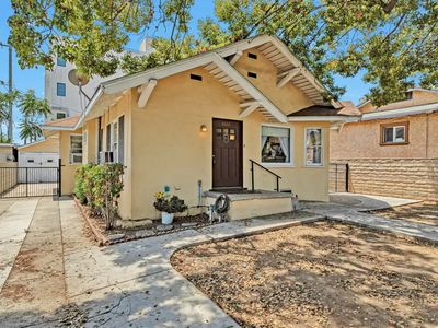 4272 Rosewood Ave, Los Angeles, CA, 90004