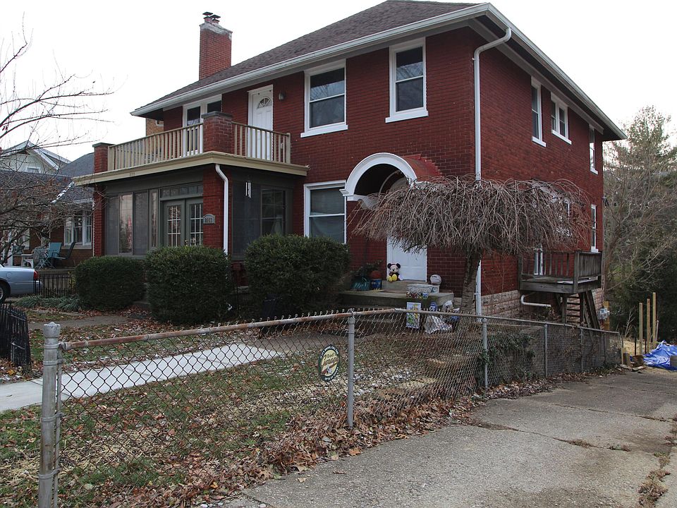 2nd image of 2163 Memorial Pkwy